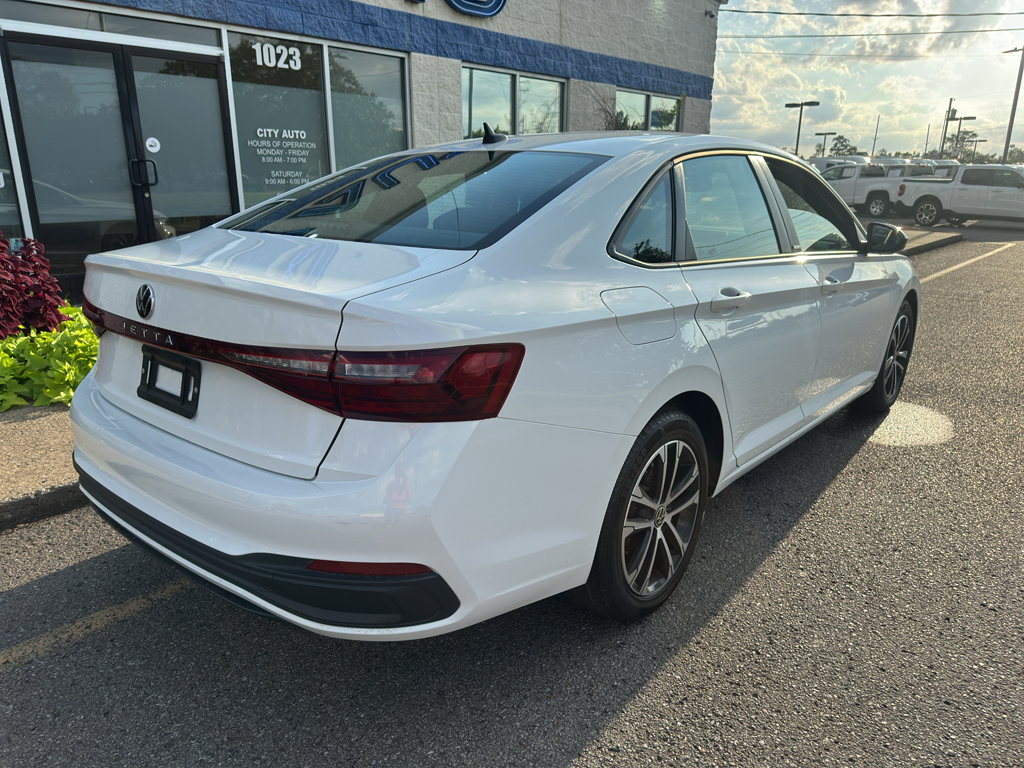 Used 2025 Volkswagen Jetta Sedan