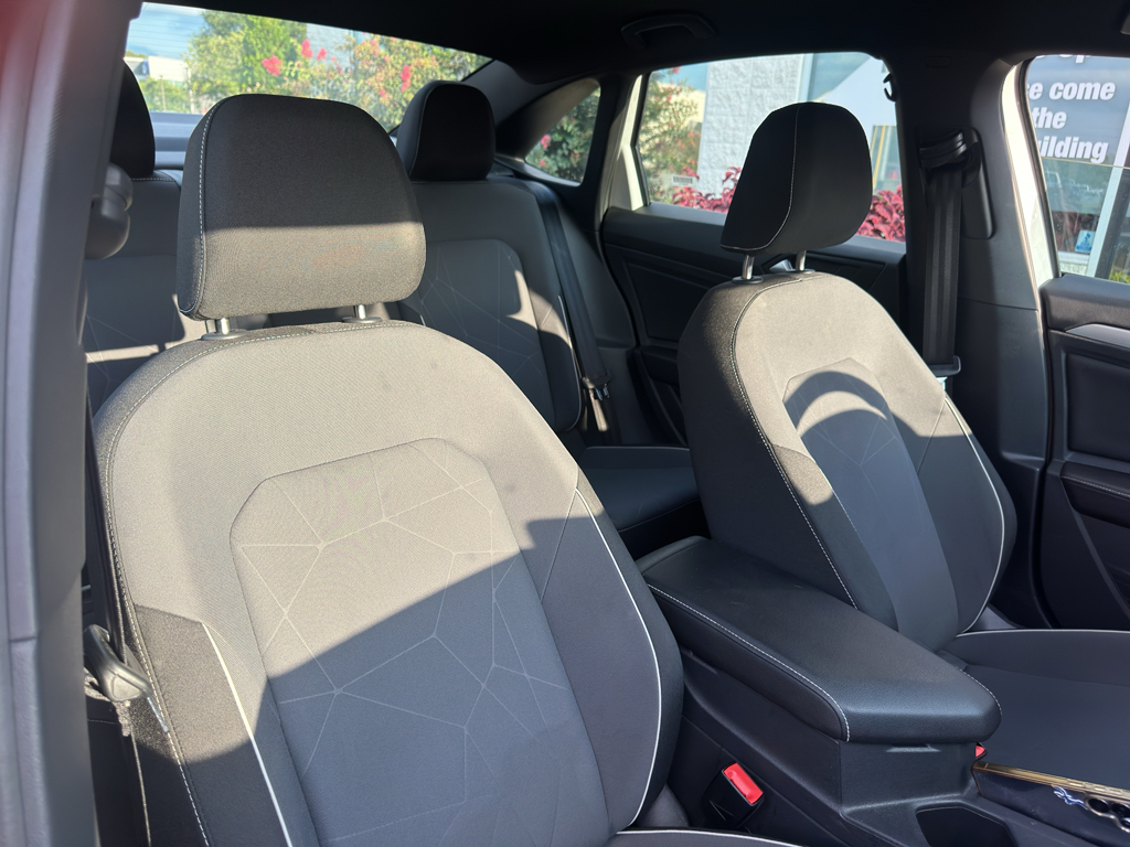 Used 2025 Volkswagen Jetta Sedan