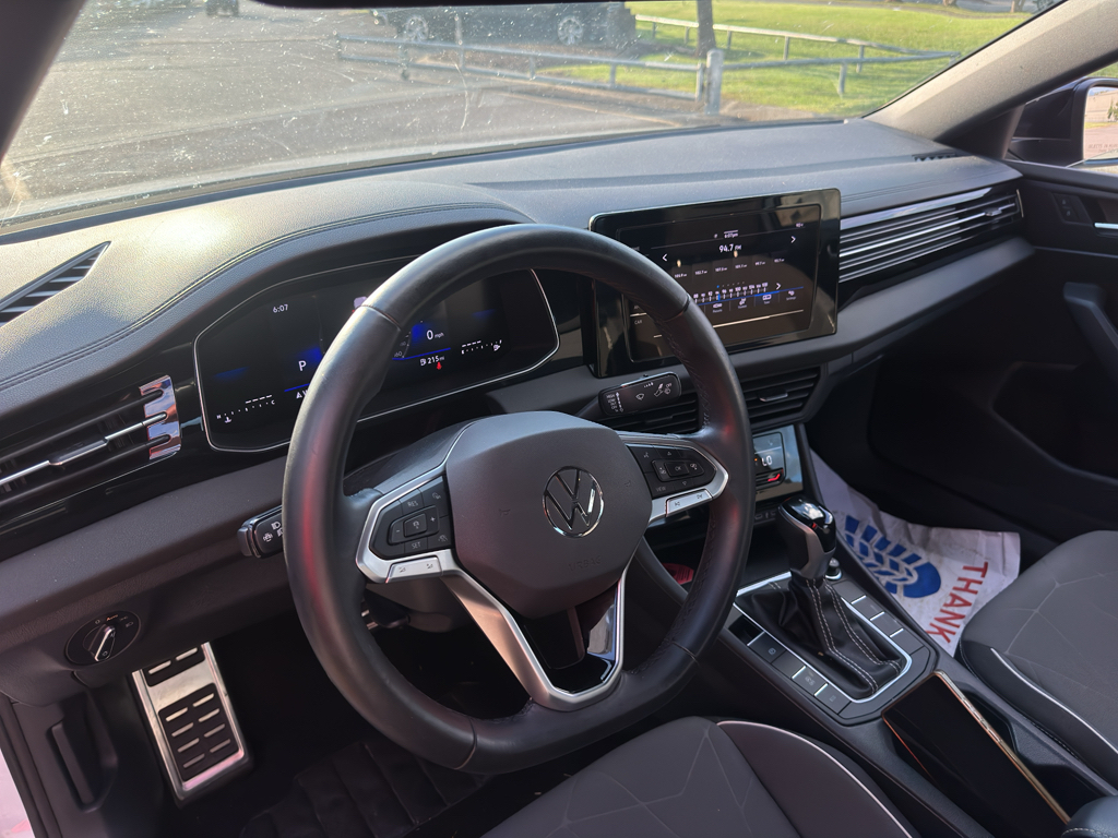 Used 2025 Volkswagen Jetta Sedan