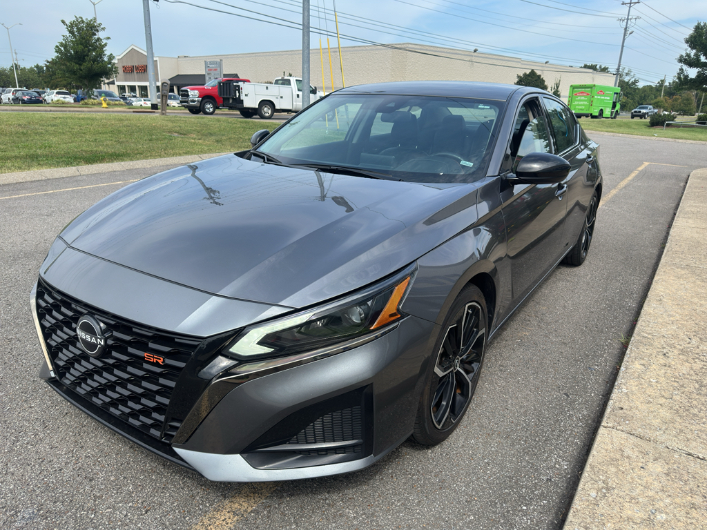 Used 2024 Nissan Altima Sedan