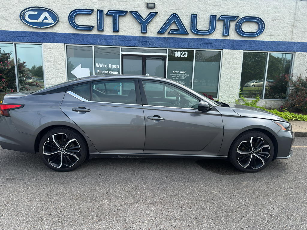 Used 2024 Nissan Altima Sedan