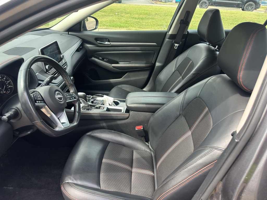 Used 2024 Nissan Altima Sedan
