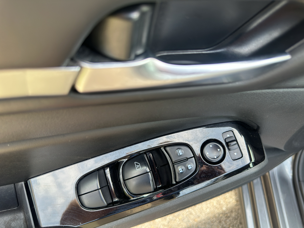 Used 2024 Nissan Altima Sedan