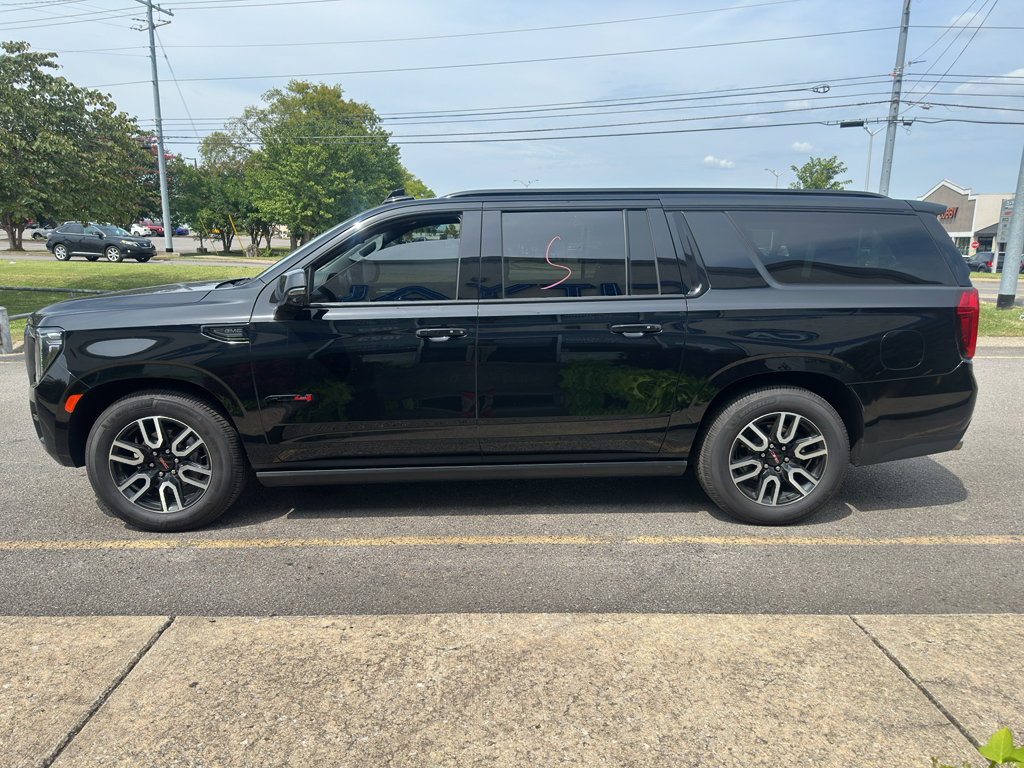 Used 2024 GMC Yukon XL SUV