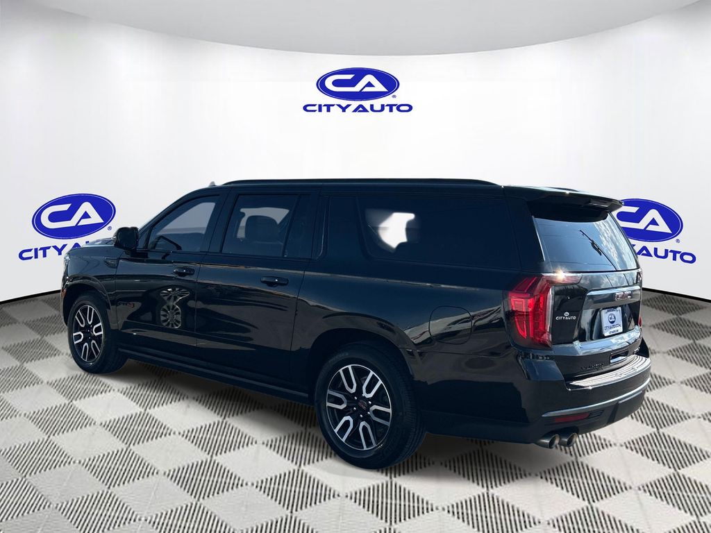 Vehicle photo 5