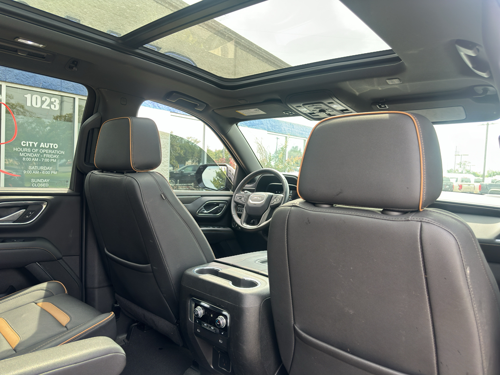Used 2024 GMC Yukon XL SUV