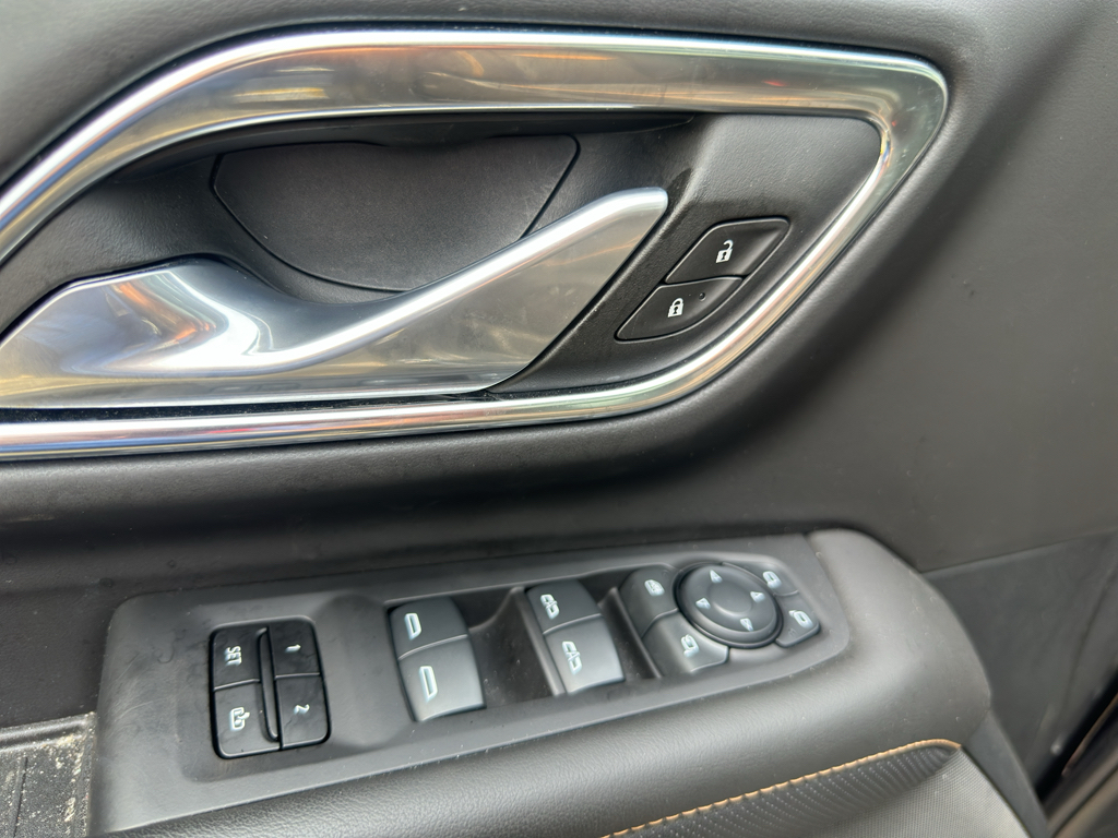Used 2024 GMC Yukon XL SUV