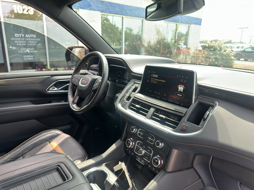 Used 2024 GMC Yukon XL SUV