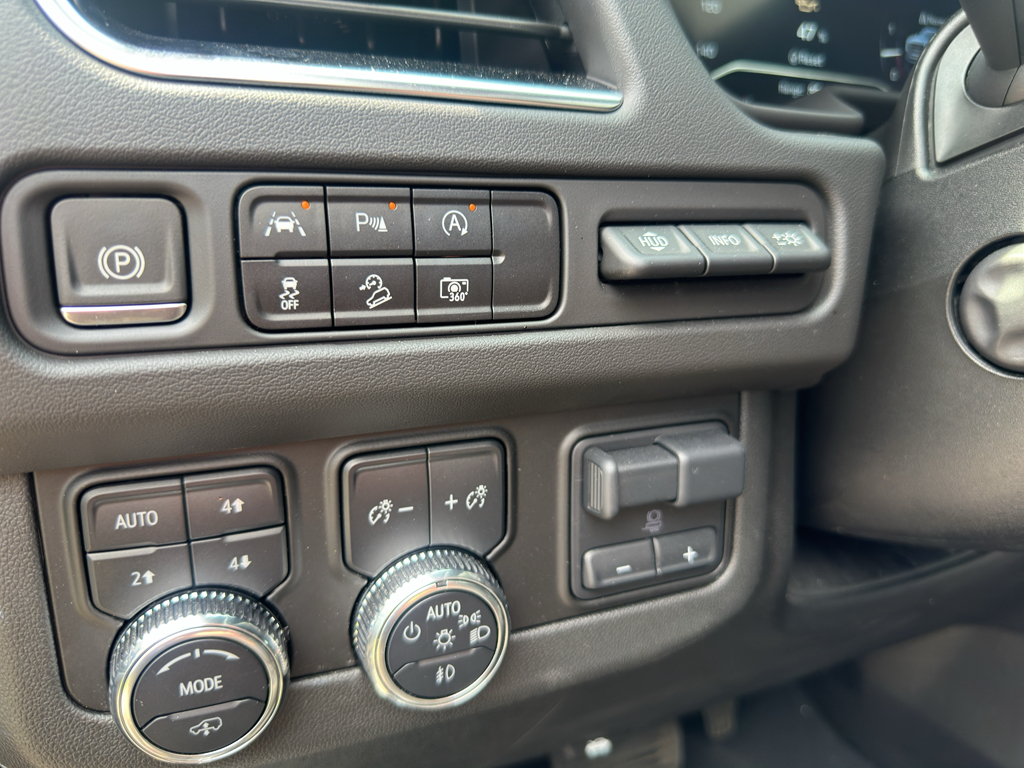 Used 2024 GMC Yukon XL SUV