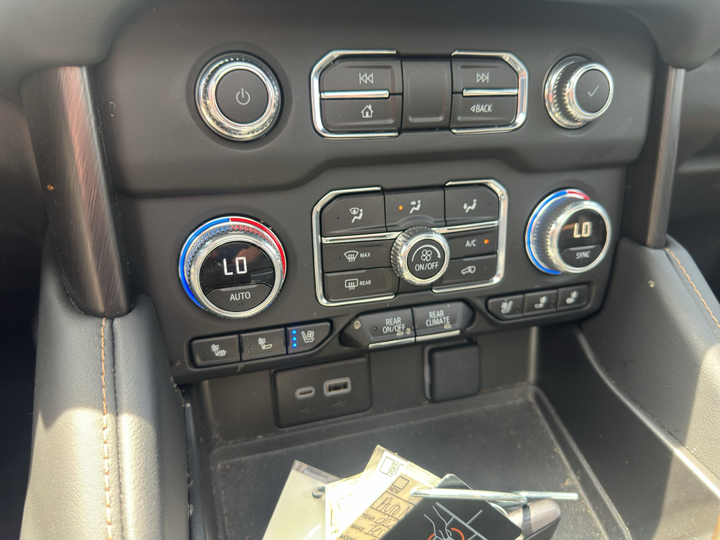 Used 2024 GMC Yukon XL SUV