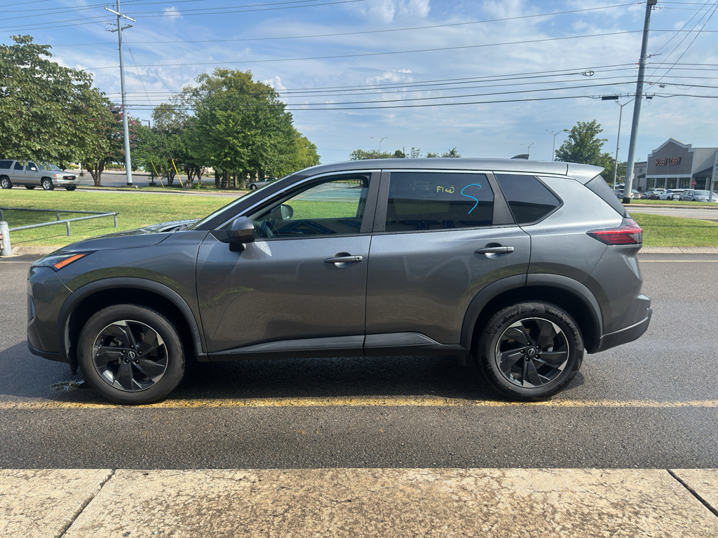 Used 2024 Nissan Rogue SUV