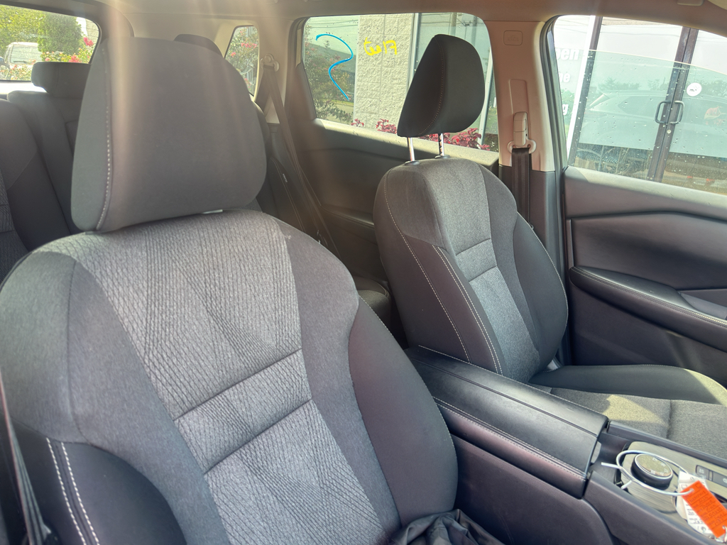 Used 2024 Nissan Rogue SUV