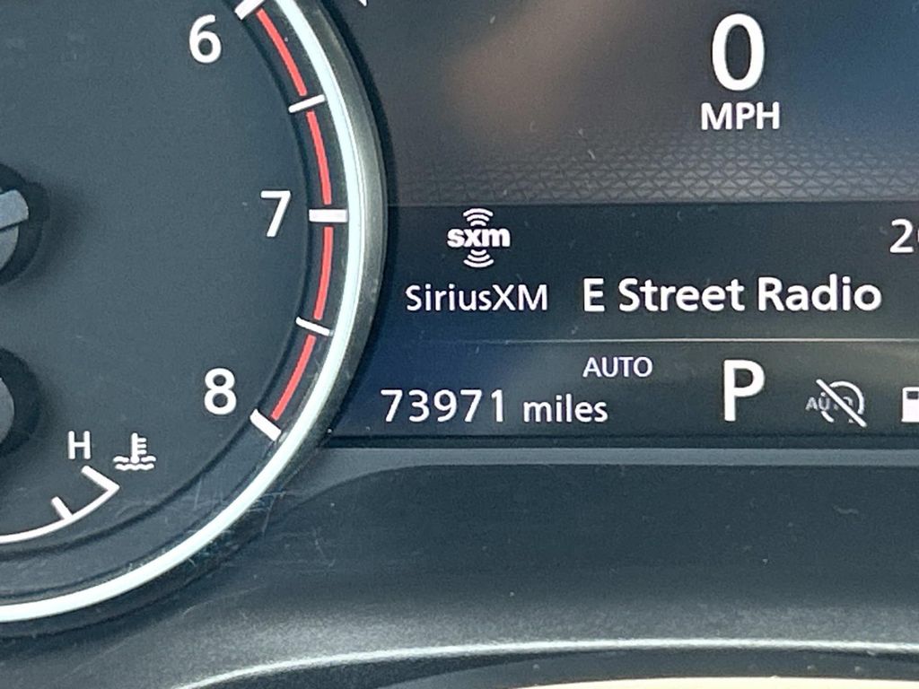 Vehicle photo 39