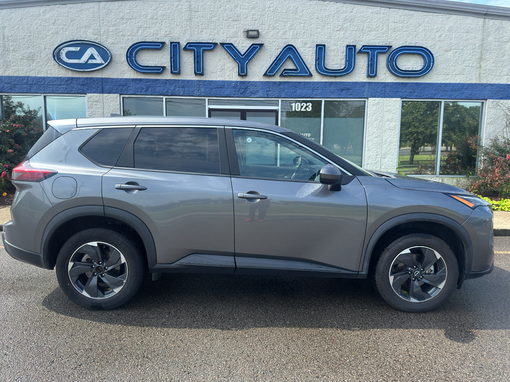 Used 2024 Nissan Rogue SUV