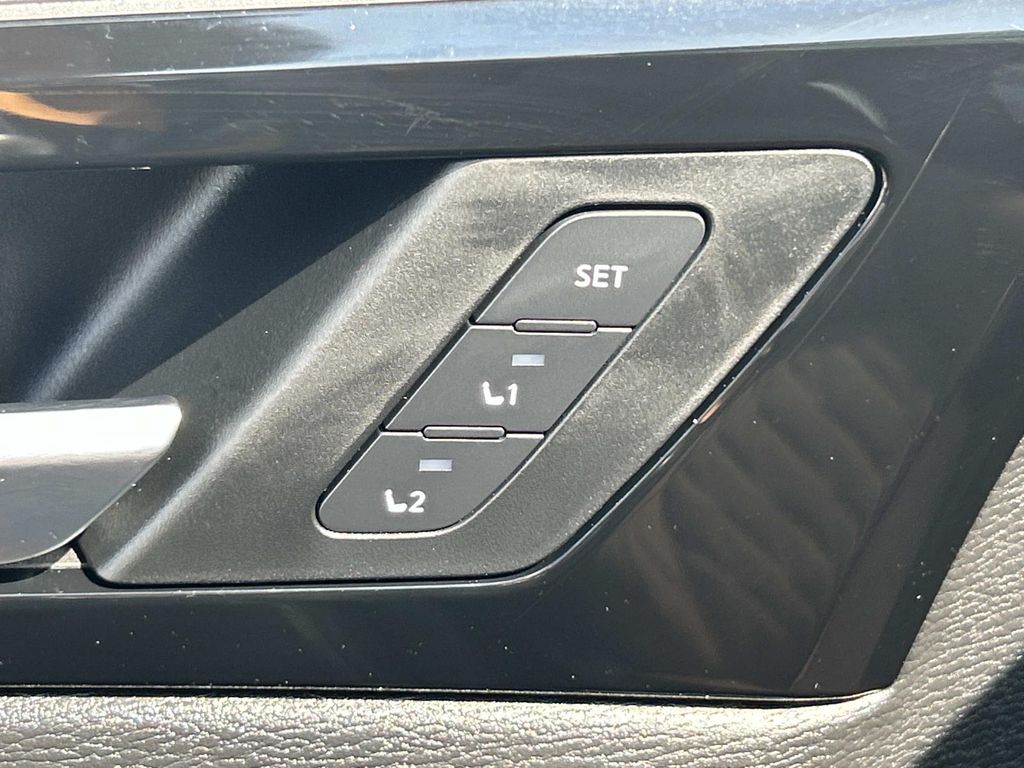 Used 2025 Mitsubishi Outlander SUV