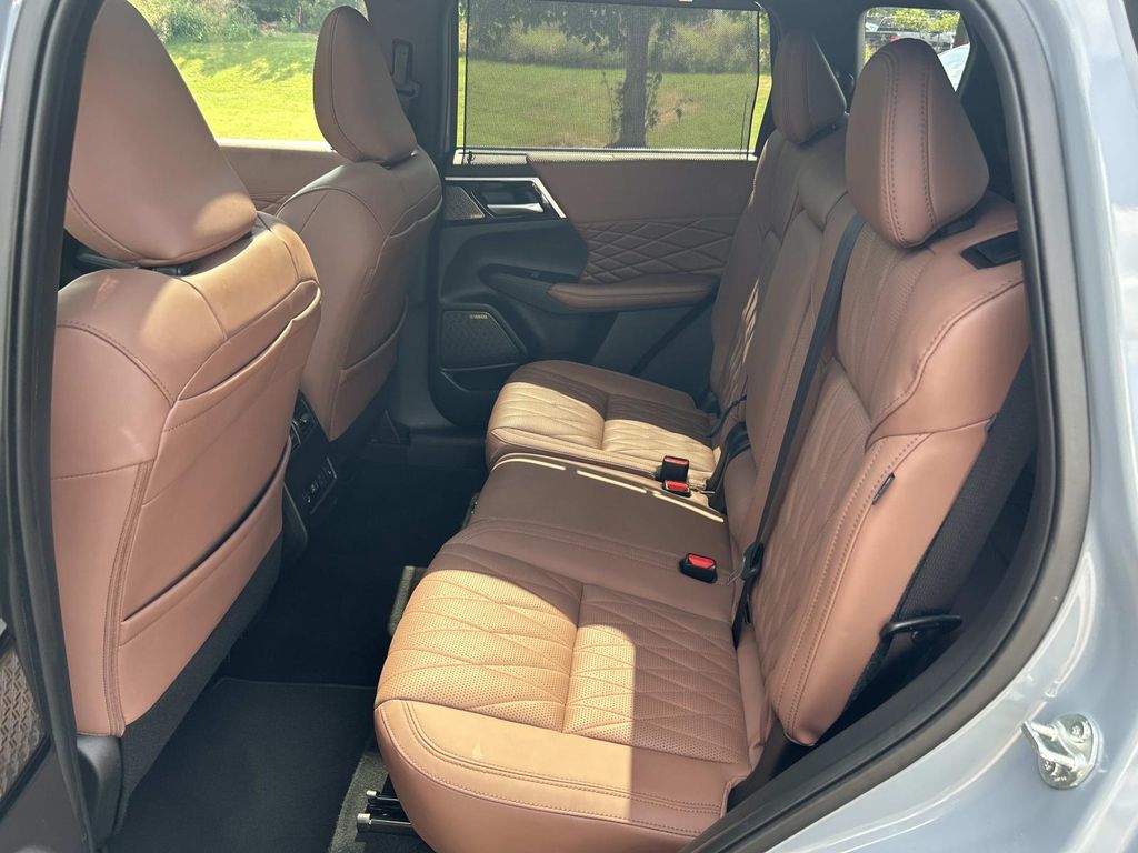 Used 2025 Mitsubishi Outlander SUV