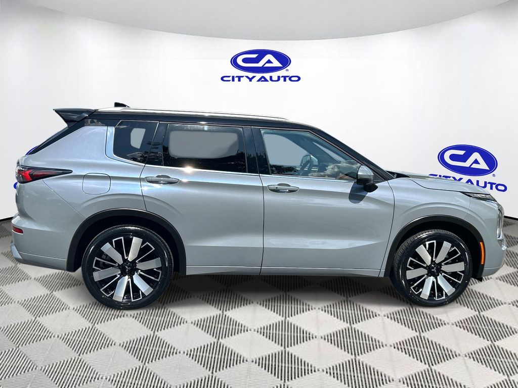 Used 2025 Mitsubishi Outlander SUV