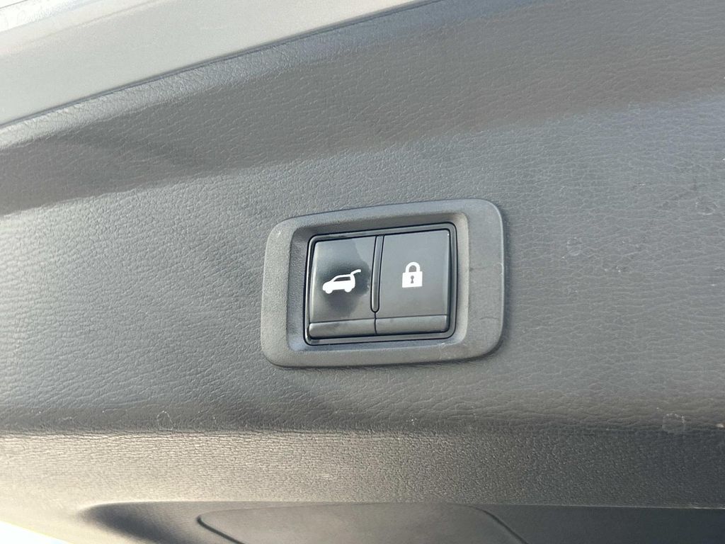 Used 2025 Mitsubishi Outlander SUV