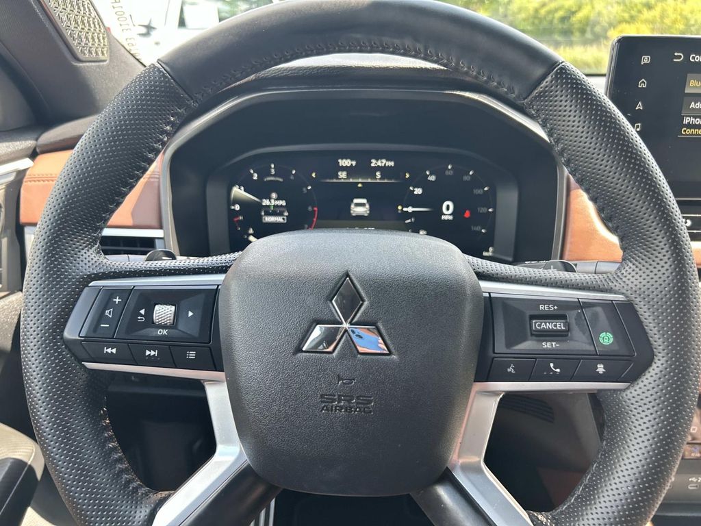 Used 2025 Mitsubishi Outlander SUV