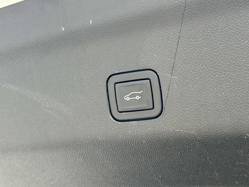 Used 2023 Chevrolet Suburban 1500 SUV