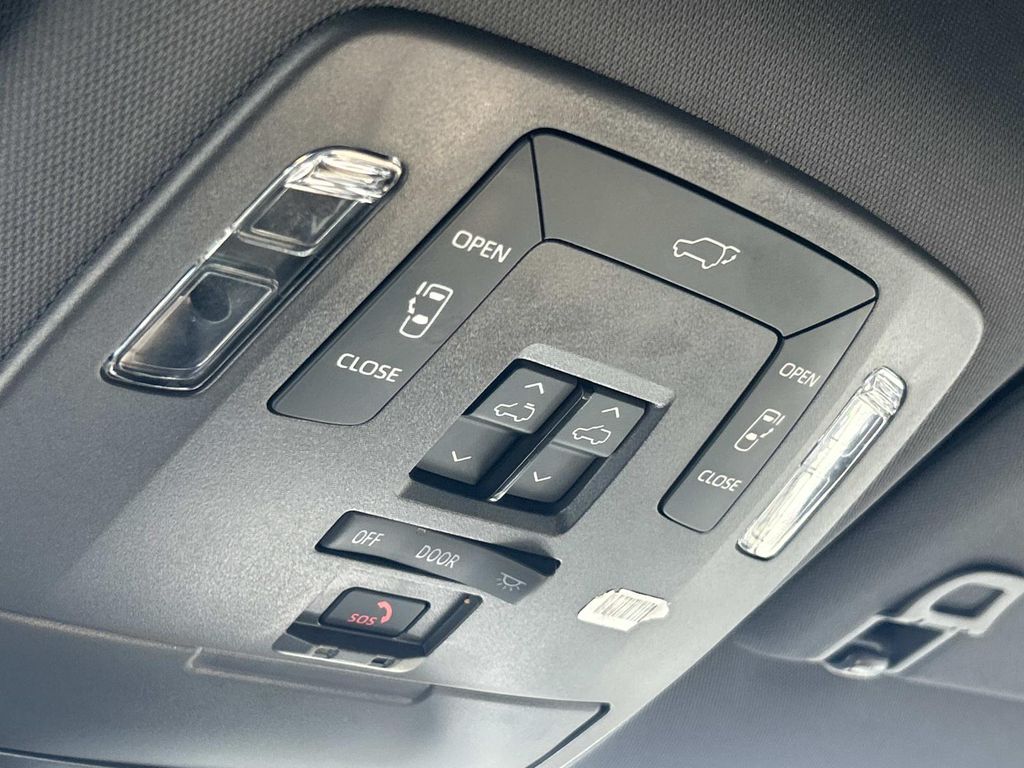 Used 2022 Toyota Sienna Van