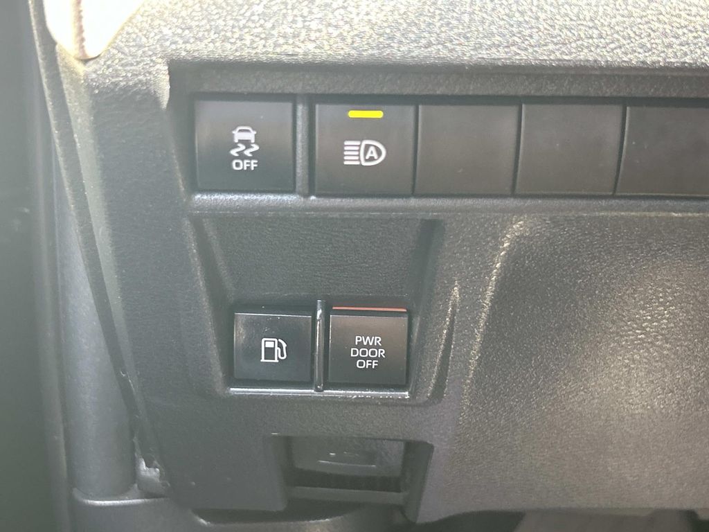 Used 2022 Toyota Sienna Van