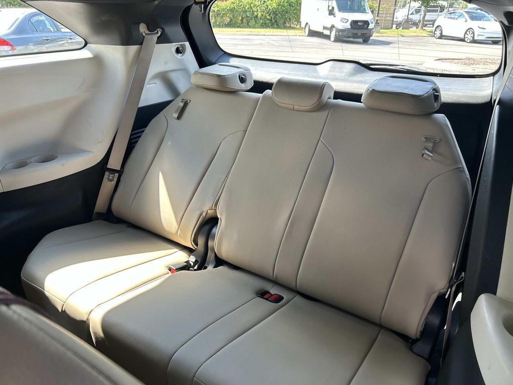 Used 2022 Toyota Sienna Van