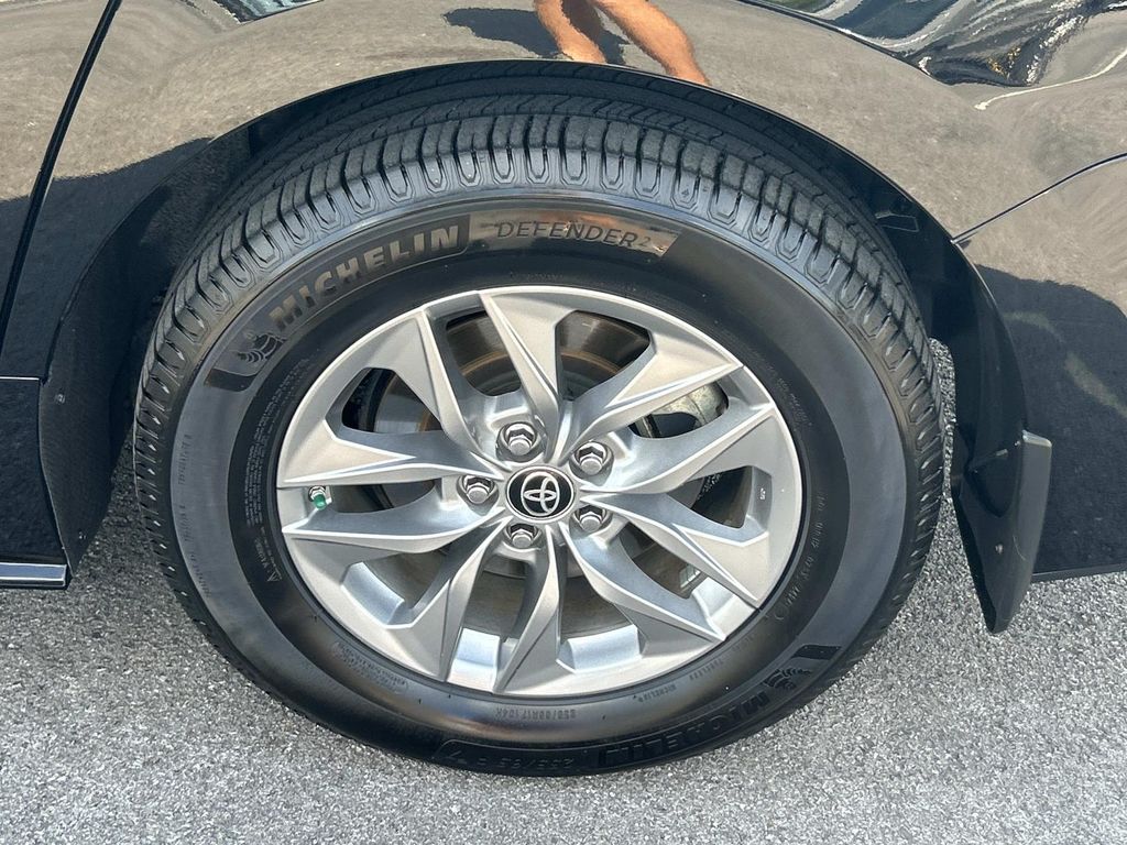 Used 2022 Toyota Sienna Van