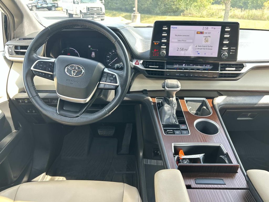 Used 2022 Toyota Sienna Van