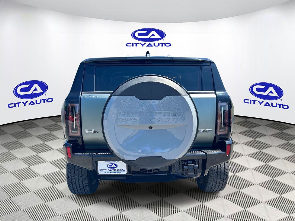 Vehicle photo 4
