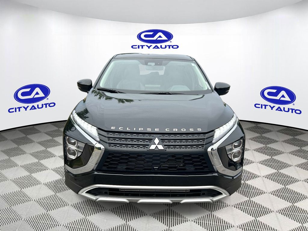 Vehicle photo 10