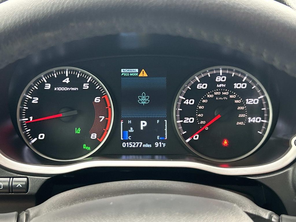 Vehicle photo 37