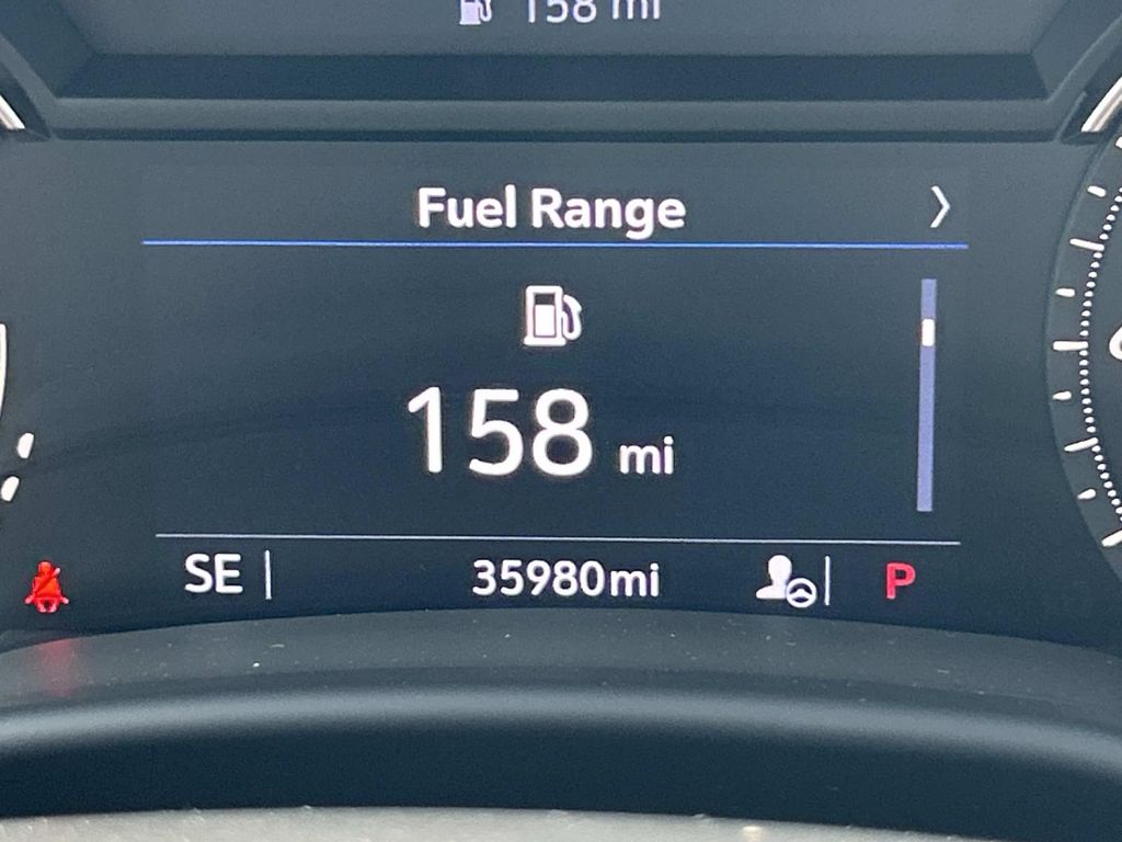 Vehicle photo 37