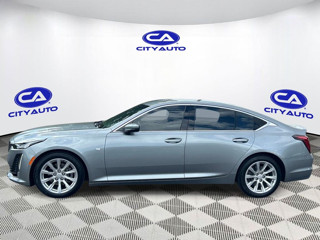 Vehicle photo 7
