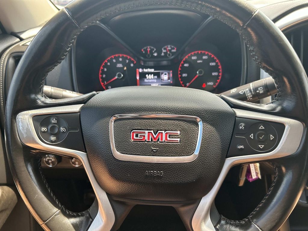 Vehicle photo 32