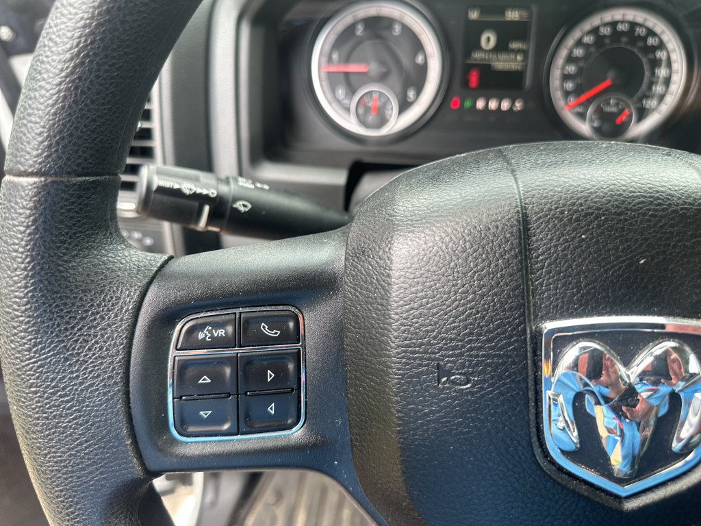 Vehicle photo 22