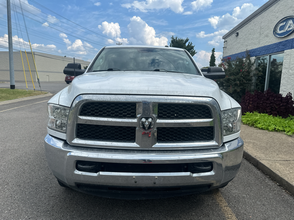 Vehicle photo 9