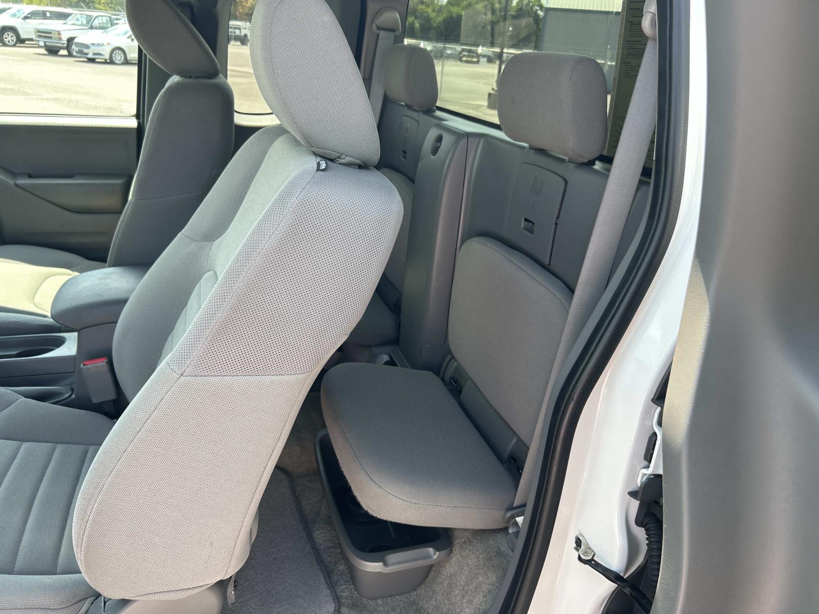 Vehicle photo 22