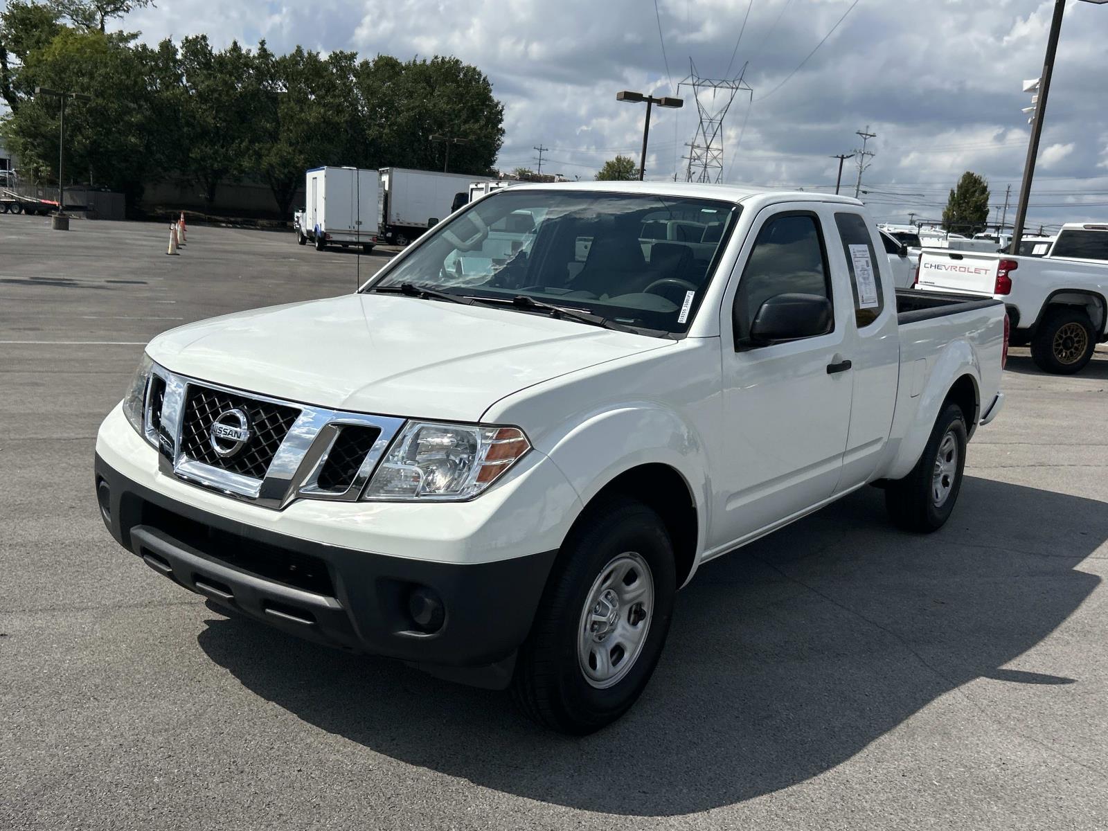 Vehicle photo 8