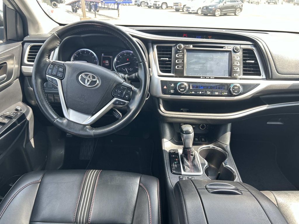 Used 2019 Toyota Highlander SUV