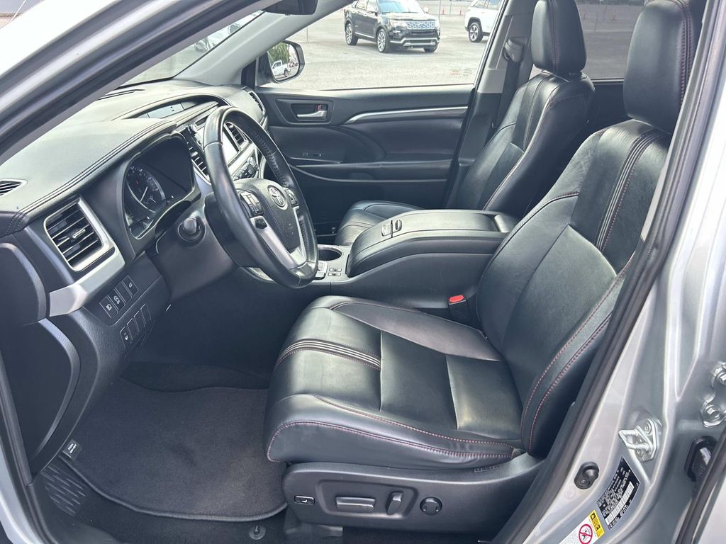 Used 2019 Toyota Highlander SUV