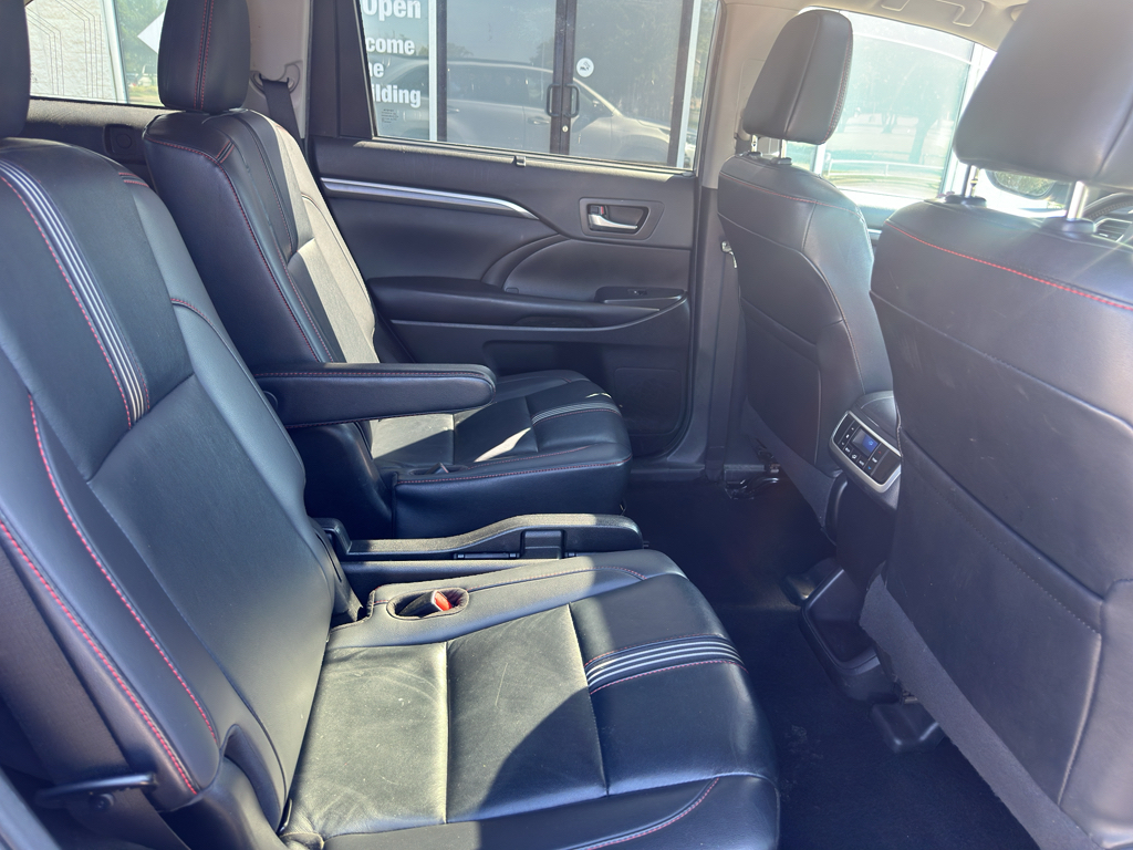 Used 2019 Toyota Highlander SUV