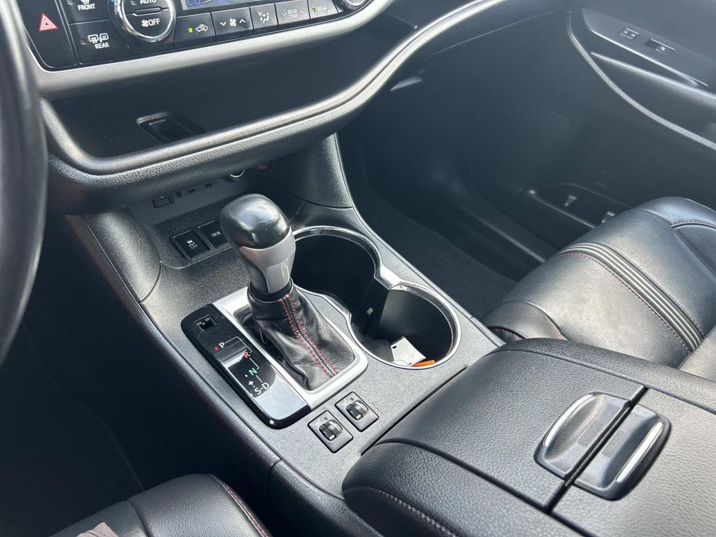 Used 2019 Toyota Highlander SUV