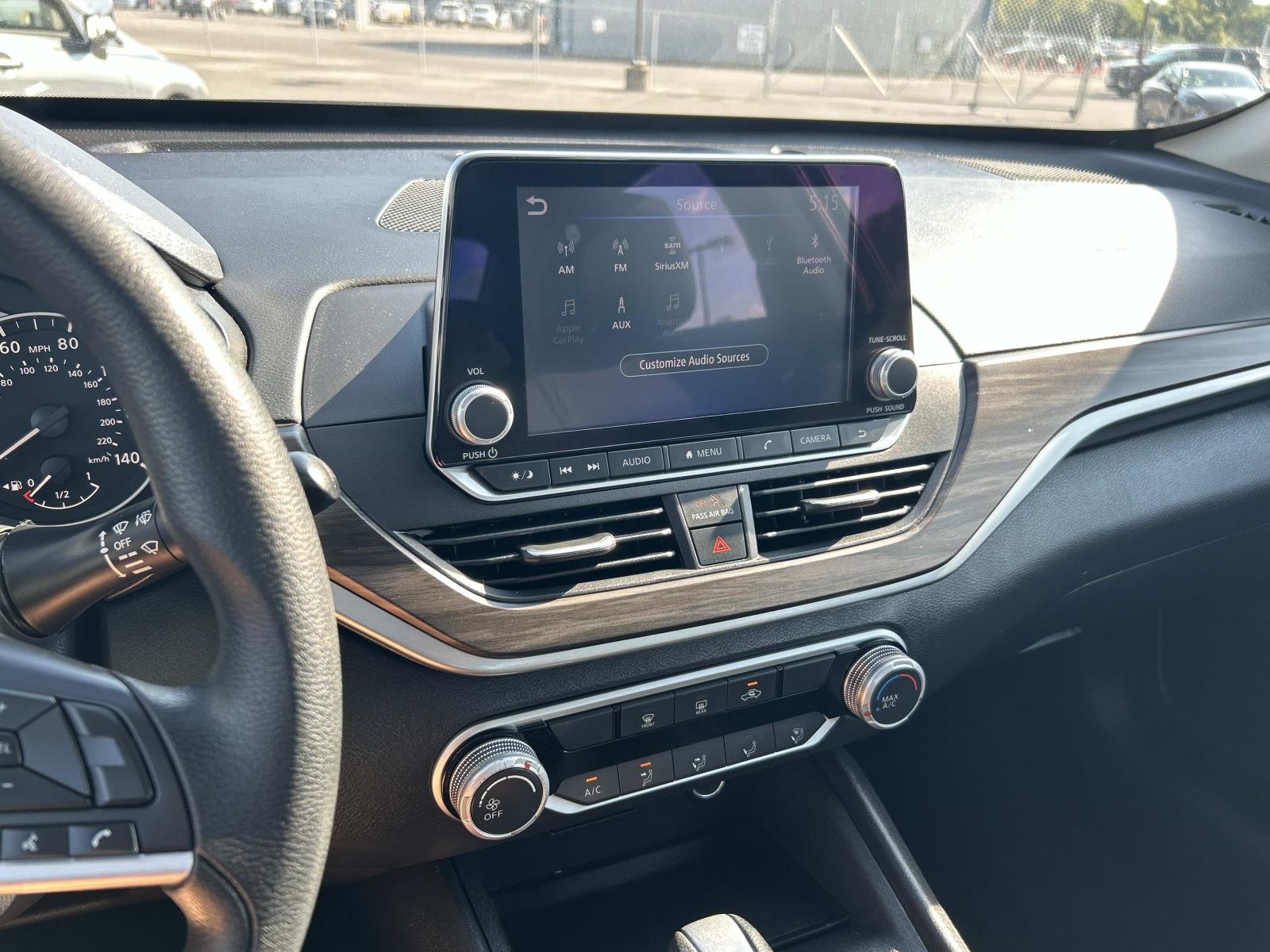 Used 2025 Nissan Altima Sedan