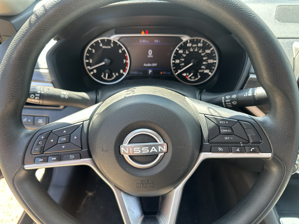 Vehicle photo 22