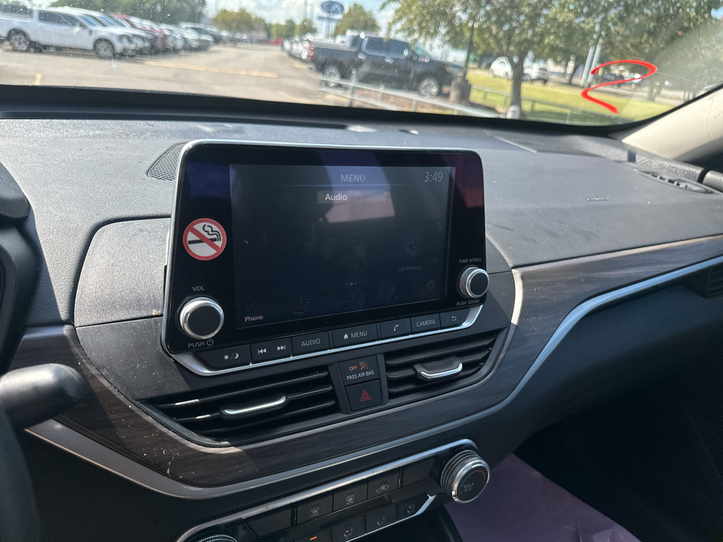 Vehicle photo 27