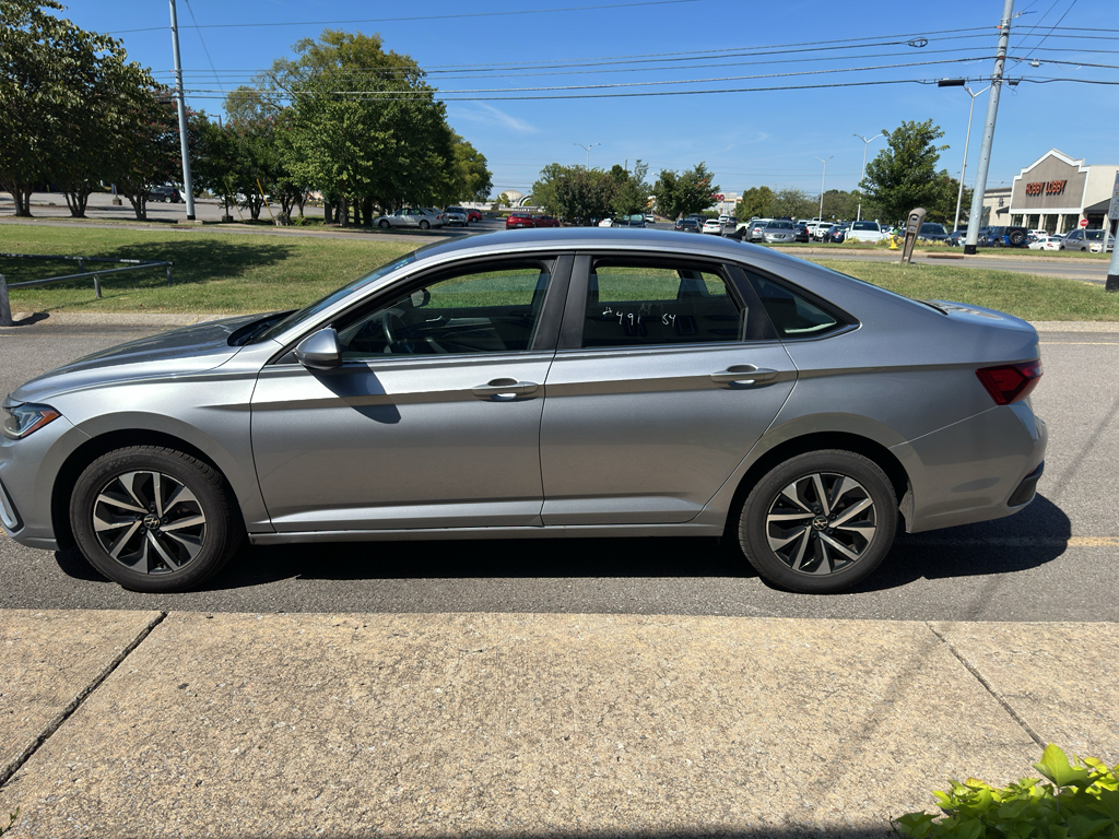 Used 2025 Volkswagen Jetta Sedan