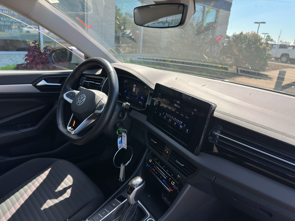 Used 2025 Volkswagen Jetta Sedan