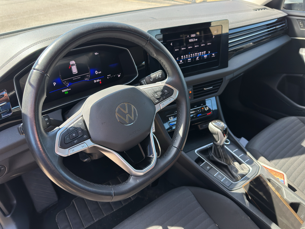 Used 2025 Volkswagen Jetta Sedan