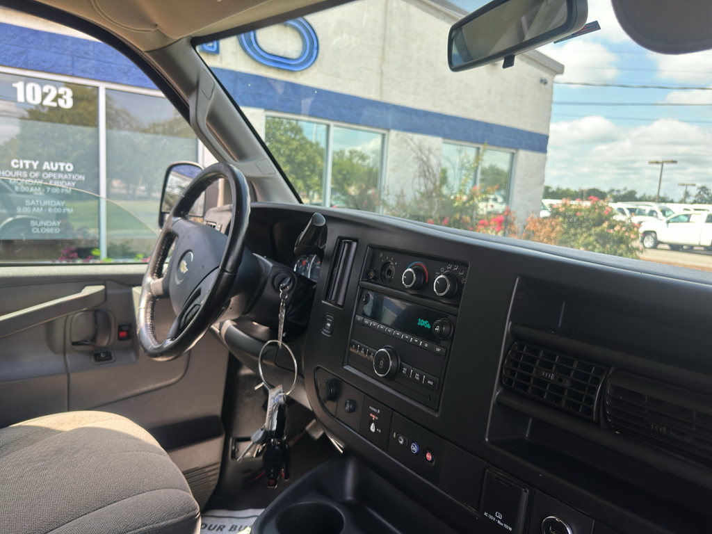 Used 2023 Chevrolet Express 3500 Van